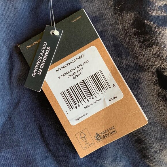 The North Face Women's Paramount Active Convertible Mid-Rise Pant, Navy, Size 6 - Picture 3 of 7